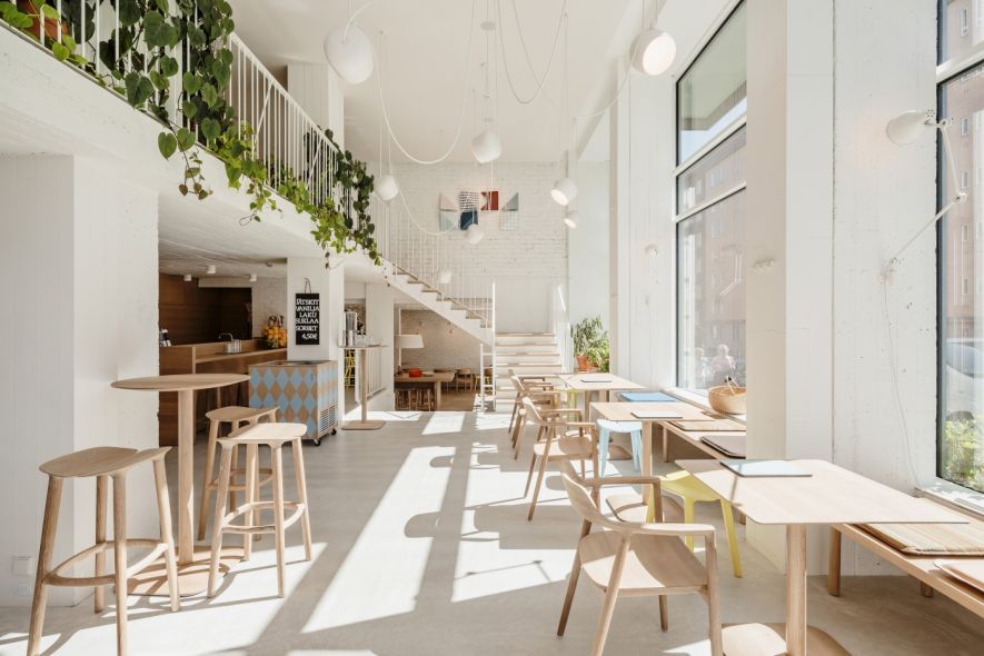 Lounastapaaminen vanhemmille IPI Kulmakuppilassa